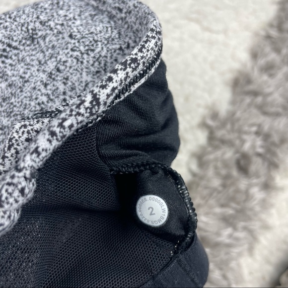 Womens Lululemon Tank Top - Picture 4 of 5